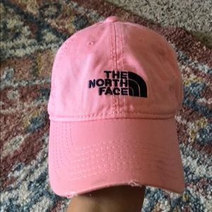 Women’s North Face hat